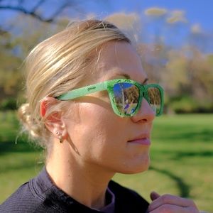 Meet your Posher, Lorie